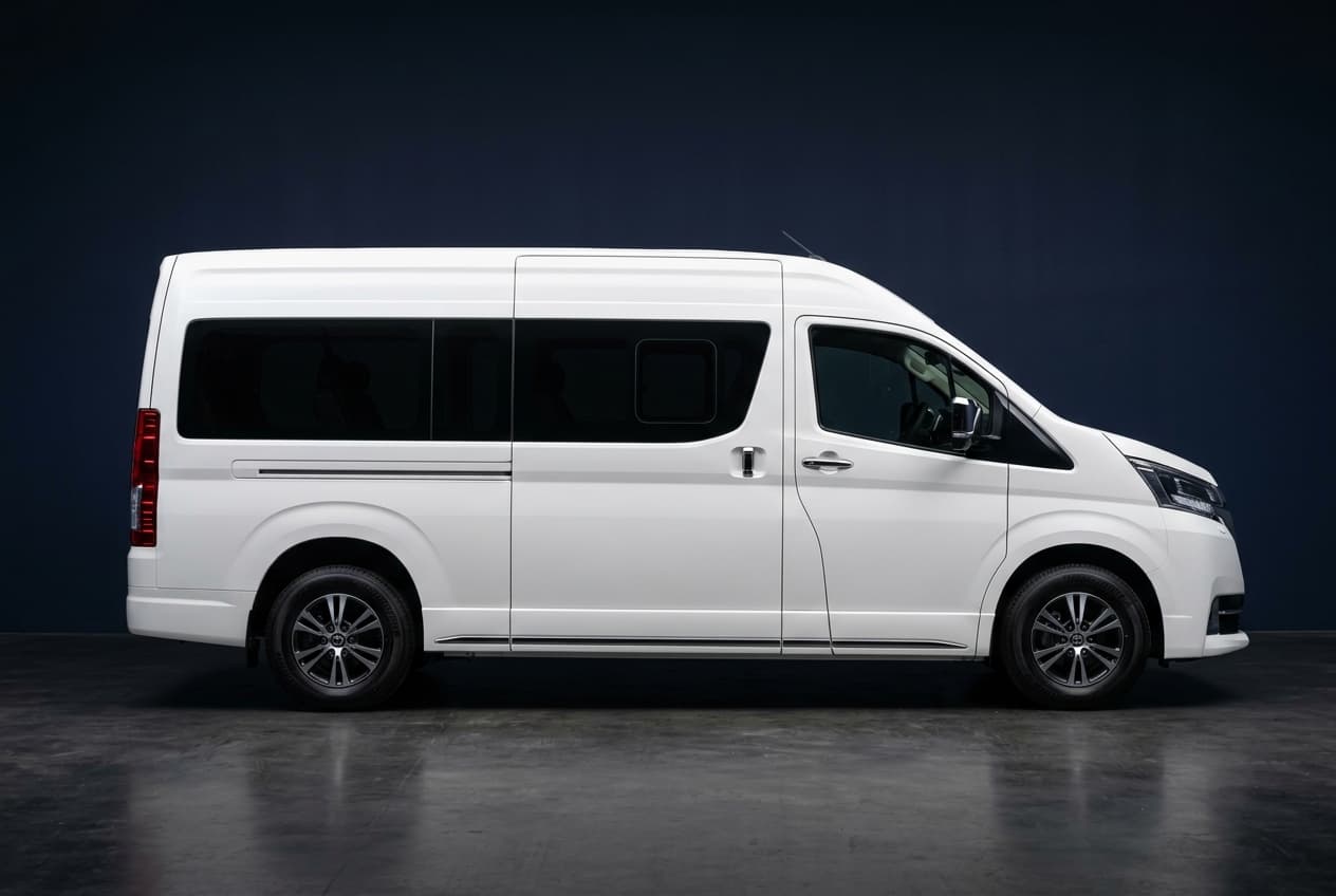 Toyota Hiace Premio